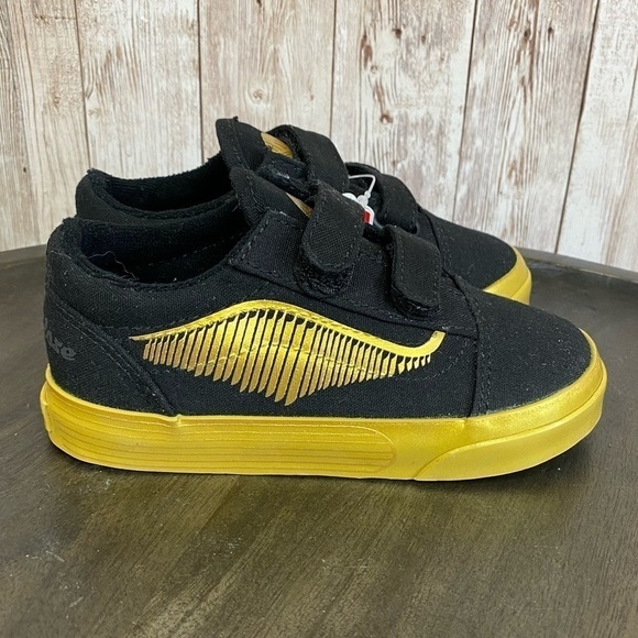 Vans x Harry Potter Old Skool V Goldensnitch Sneaker Size 4.5 Toddler - Picture 3 of 10